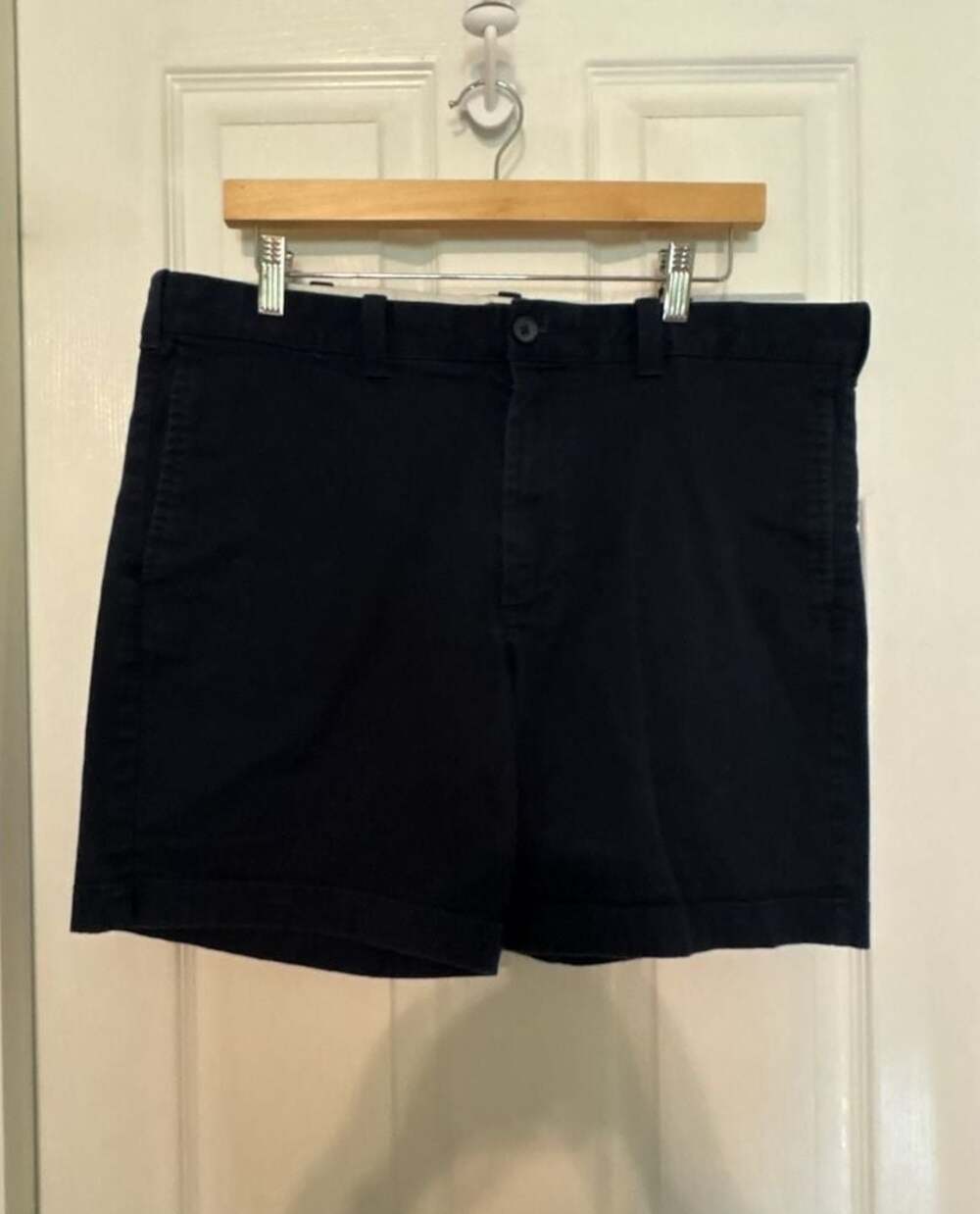 EUC Men’s Navy Blue Classic Chino Flat Front Shorts, 36” waist